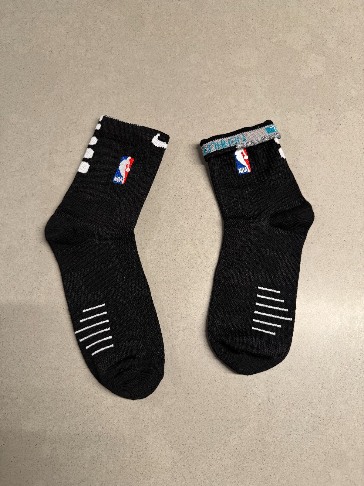 Nike NBA AUTHENTICS - Elite Quick Socks - All Colors - Mid Length All Large
