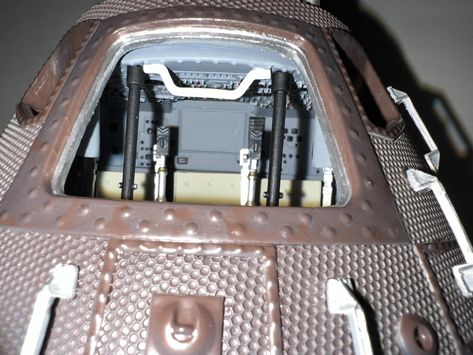 NEW 1/25 Daron Executive NASA Apollo 11 Spacecraft Capsule Command Module Model