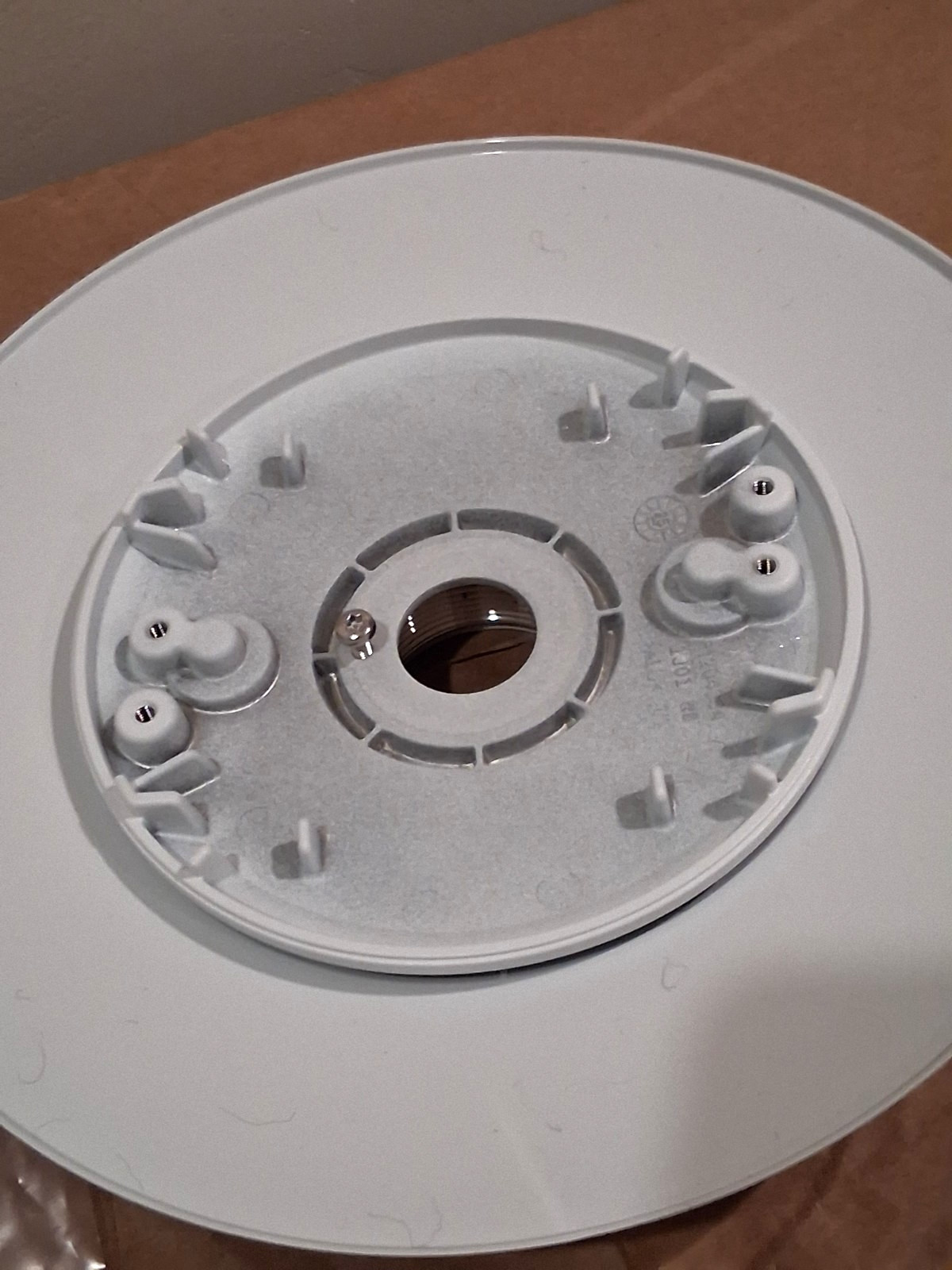 AXIS T94N01D Pendant Kit Camera housing mounting kit pendant mountable 01513-001