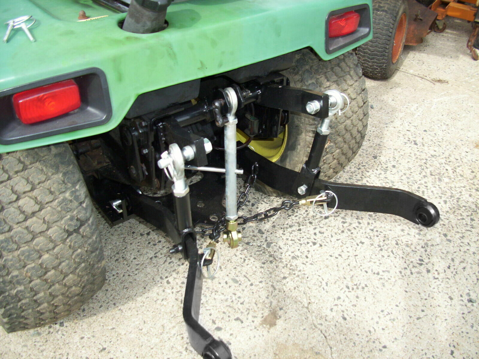 3 point Hitch Kit fits John Deere 318 322 330 332 420 430