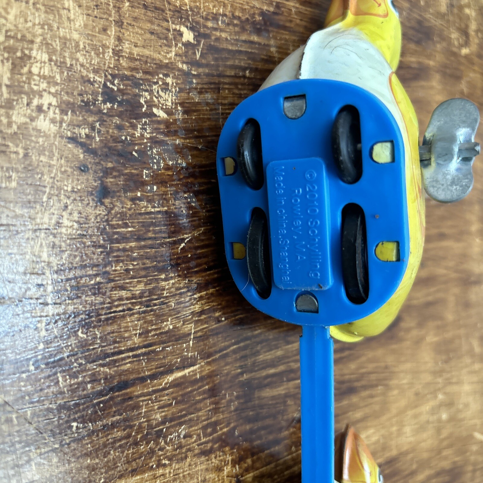 2010 Schylling Wind Up Tin Ducks. Works