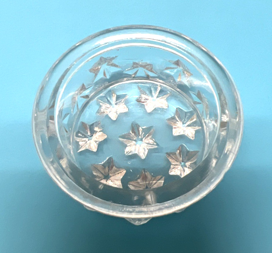 Amazing Raised Star Clear Glass Open Salt Dip 1 7/8 x 7/8 inch Flake