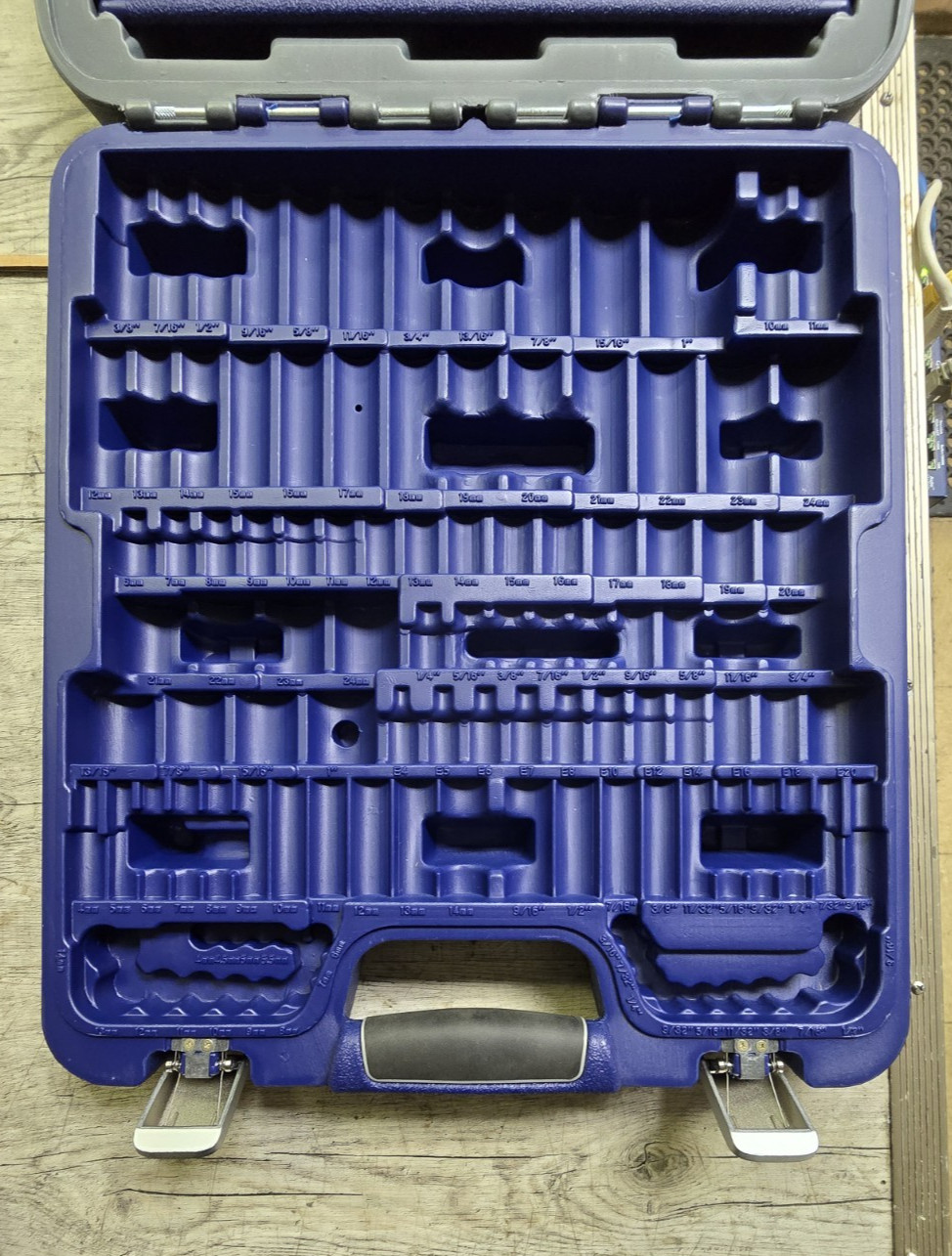 Snap Sale on Blue Point Tools Storage Case 155 Piece Socket General Service Set