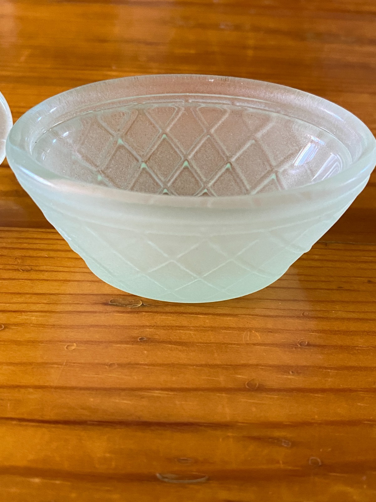 Frosted Pale Green, Glass Mini Hen on Nest 2.5" ~ GLOWS