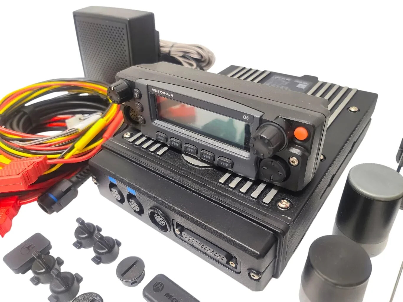 Motorola APX 7500 Multi-Band P25 Two Way Mobile Radio MP RM 380-470MHz 7/800 FPP