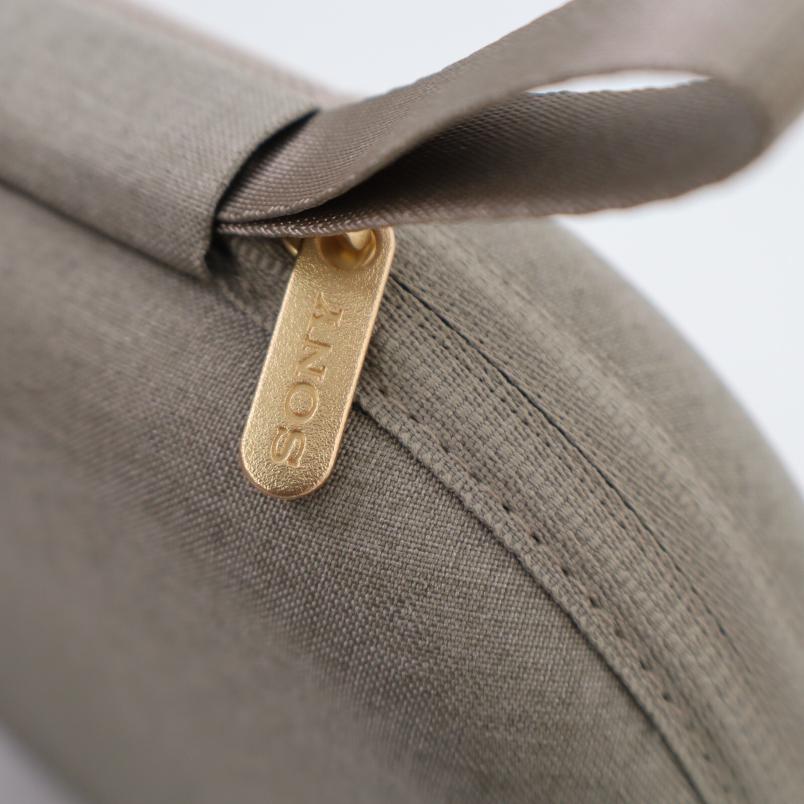 Sony WH-1000XM4 Genuine OEM Carrying Case & Accessories for Headphones, White