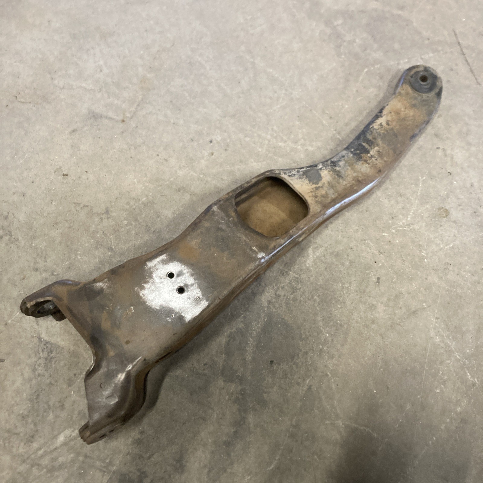 1980-1996 FORD F150 Bronco Dana 44 TTB 4x4 FRONT RIGHT AXLE BEAM HOUSING USED