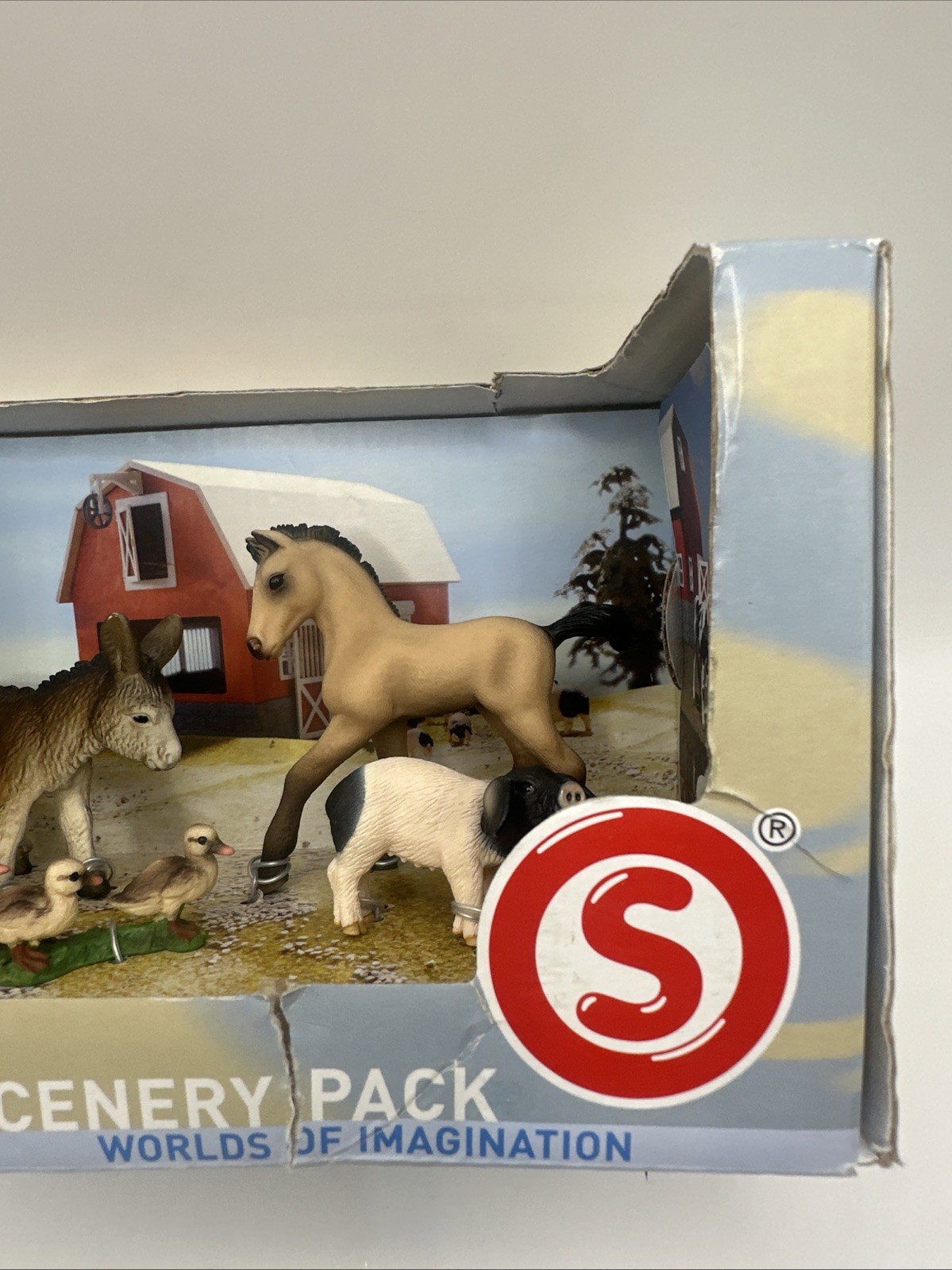 Schleich Scenery Pack Farm Animals With Booklet #41227 NIB