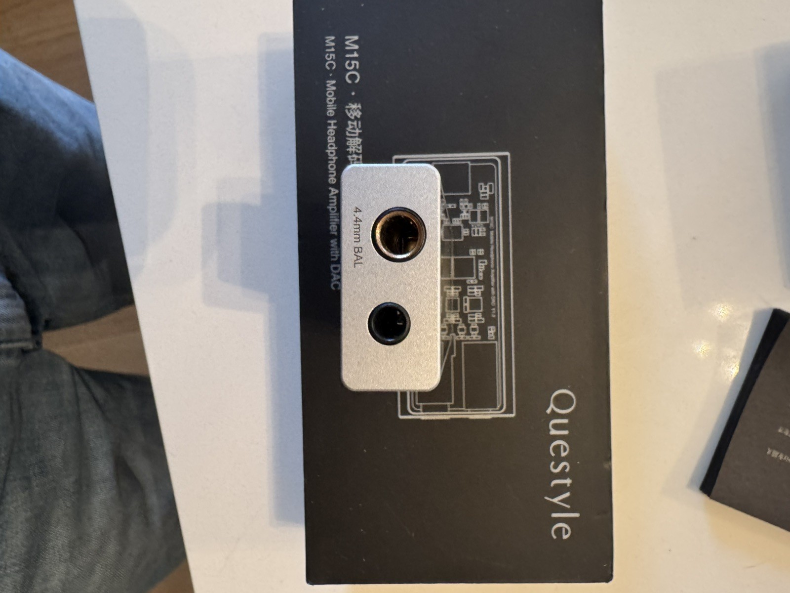 Questyle M15c  Portable Mobile Headphone Amplifier With DAC