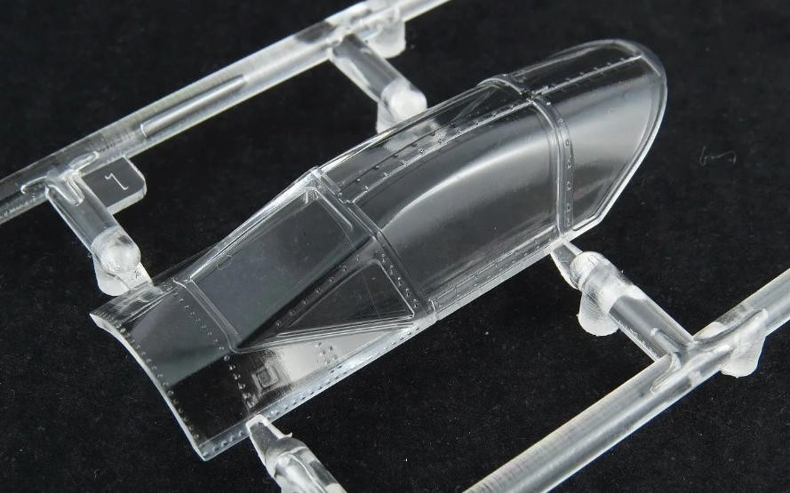 Amusing Hobby 48A003 1/48 Me262 HG III WWII German Aircraft Brand New