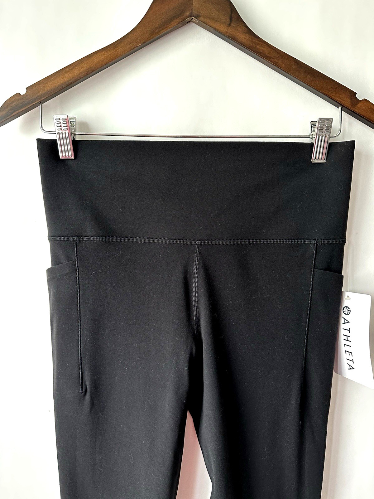 NWT Athleta Salutation Stash Tight MEDIUM PETITE M/P Black Yoga Compression