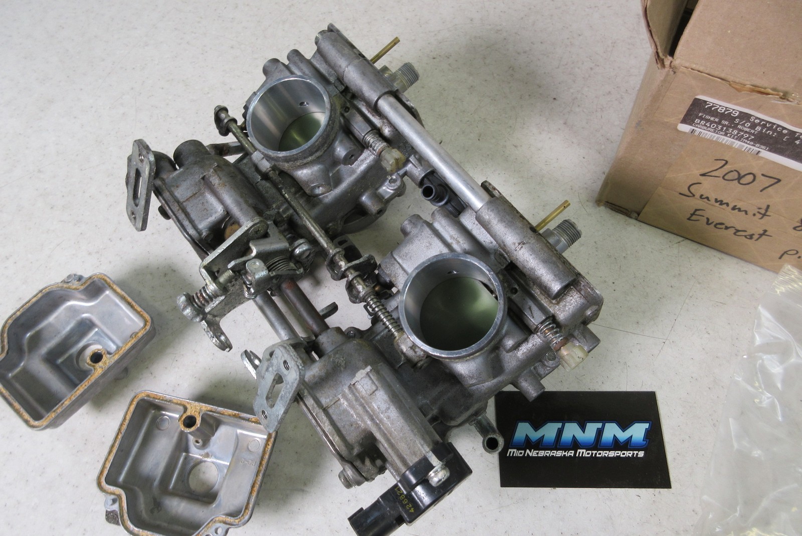 Ski-doo summit 800r x xrs GENUINE GM40-B361 Intake Carb Carburetor 403138797 Set