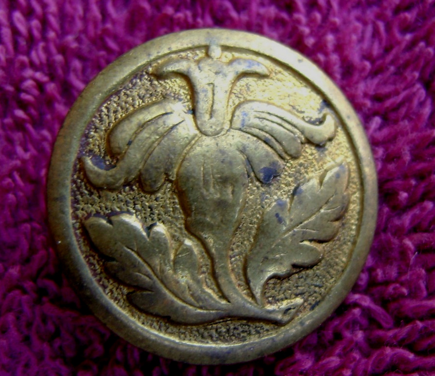 VER NICE EARLY NON DUG CIVIL WAR ONE- PIECE FLOWER BUTTON COAT SIZE