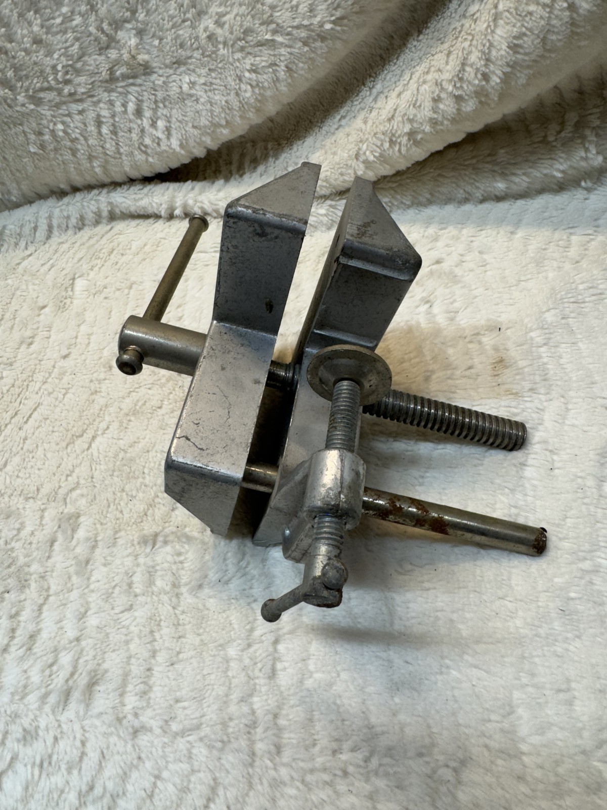 Vintage Stanley 702 Clamp-On Woodworking Vise – Aluminum Corner Mount