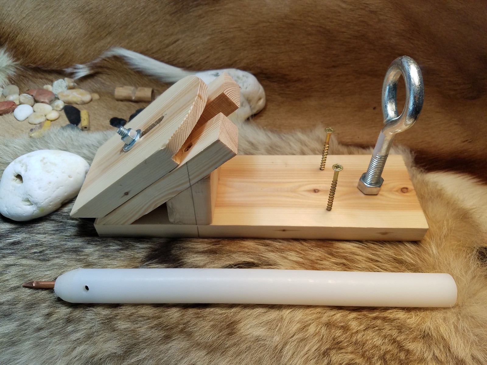 PRO GRADE FLINT KNAPPING JIG With UHMW ROD ISHI STICK PRESSURE FLAKER PREFORM