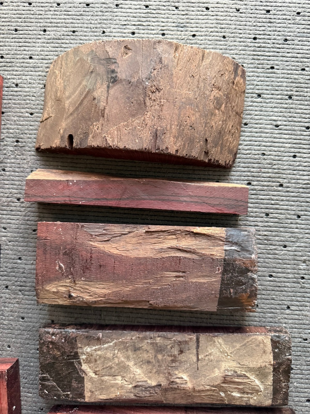 Bois de Rose 7 pounds box #19