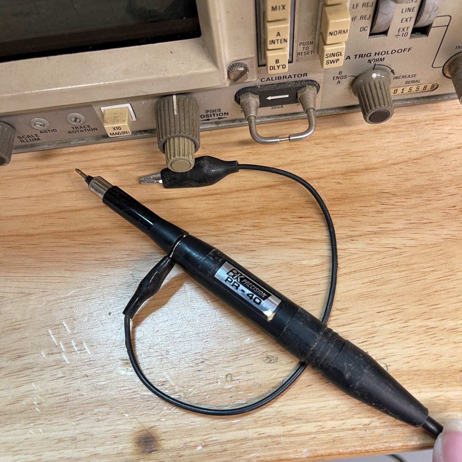 Tektronix 475A Oscilloscope