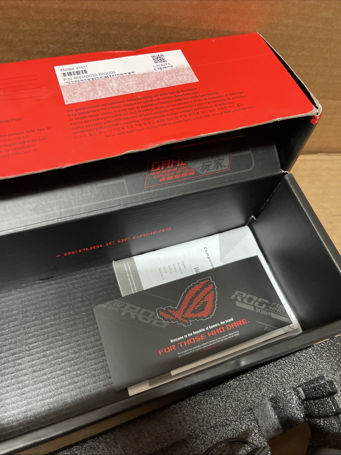 ASUS ROG Herculx Graphics Card Anti-Sag Holder, Incl Spirit Level, Aura Sync RGB