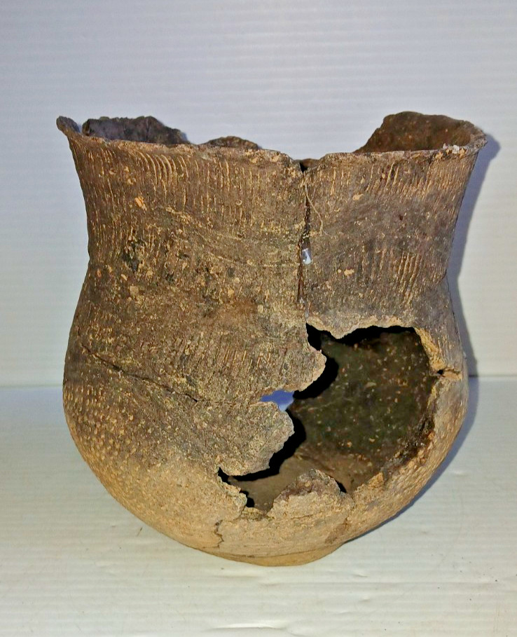 Pre-Columbian Native American Indian Mississippian Partial Pottery Jar Artifact