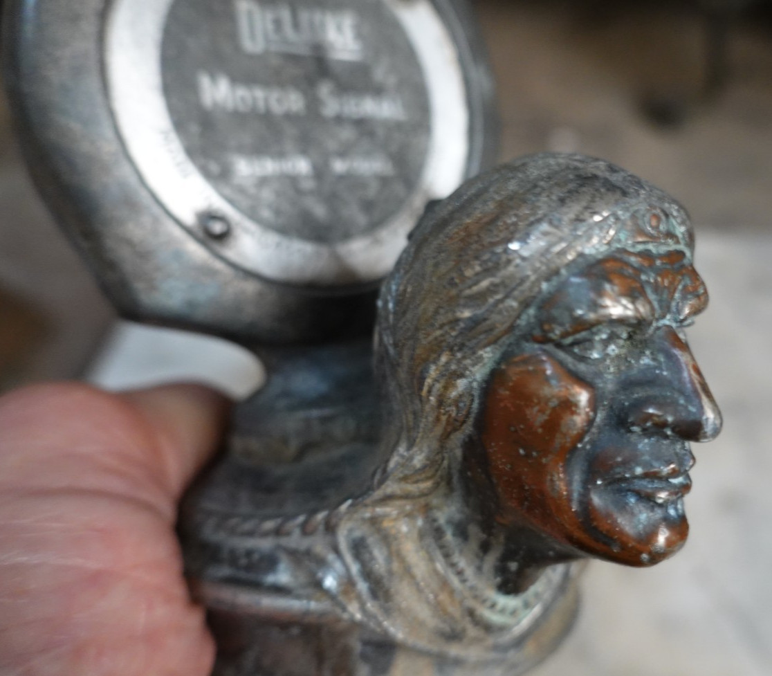 Antique 1929 PONTIAC INDIAN HEAD DELUXE MOTOR SIGNAL RADIATOR CAP HOOD ORNAMENT