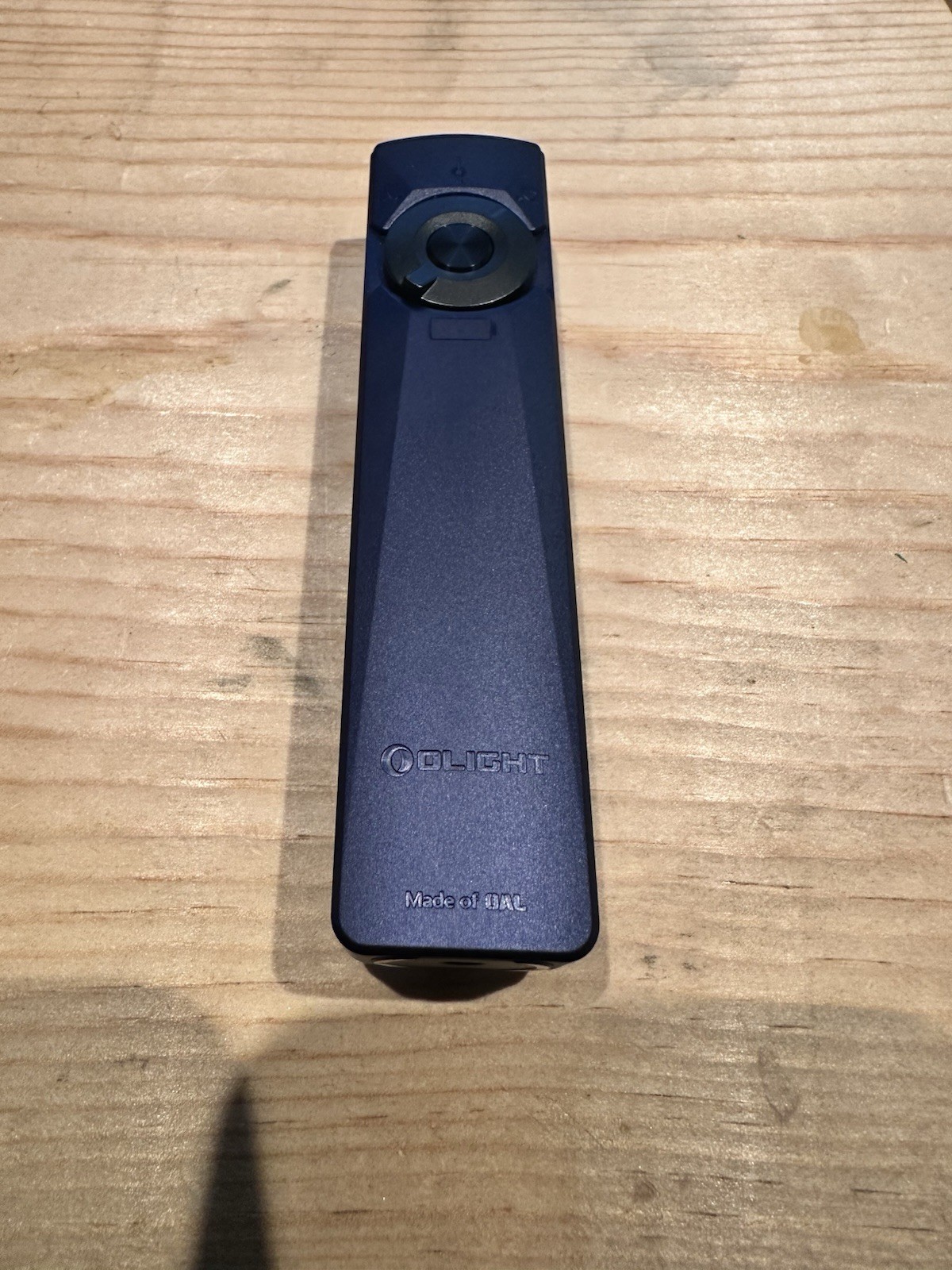 Olight Arkfeld Ultra Navy Blue Neutral White EDC Flashlight, OAL Material