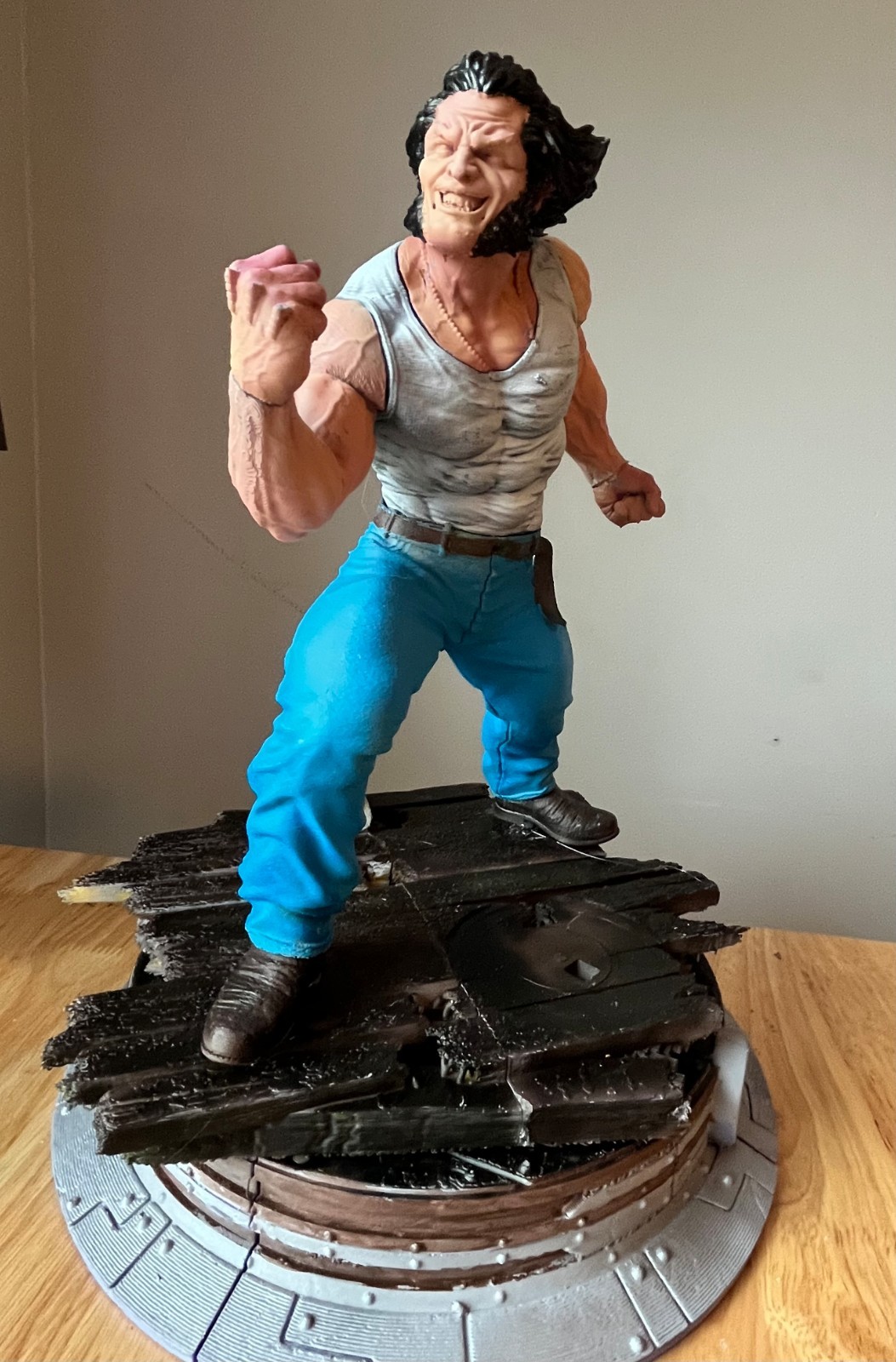 Custom wolverine 1/6 scale statue