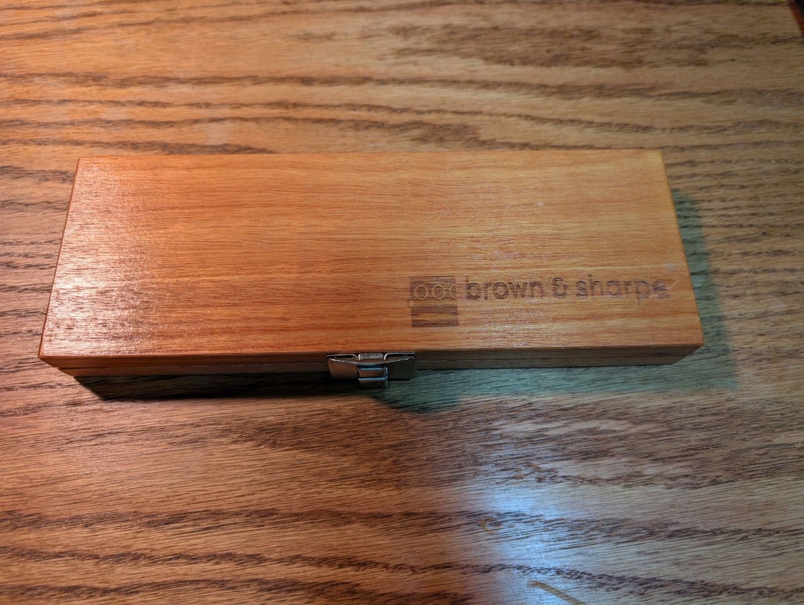 Brown And Sharpe 599-579-3 Dial Calipers 0 To 6" W/ Depth Attachment Wooden Box