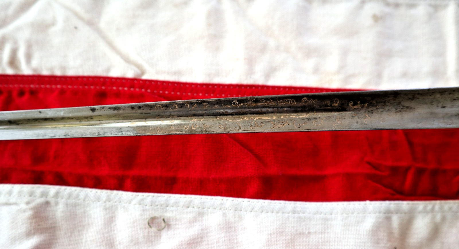 REVOLUTIONARY WAR BRITISH SILVER HILT SMALL SWORD HALLMARKED CIRCA 1770