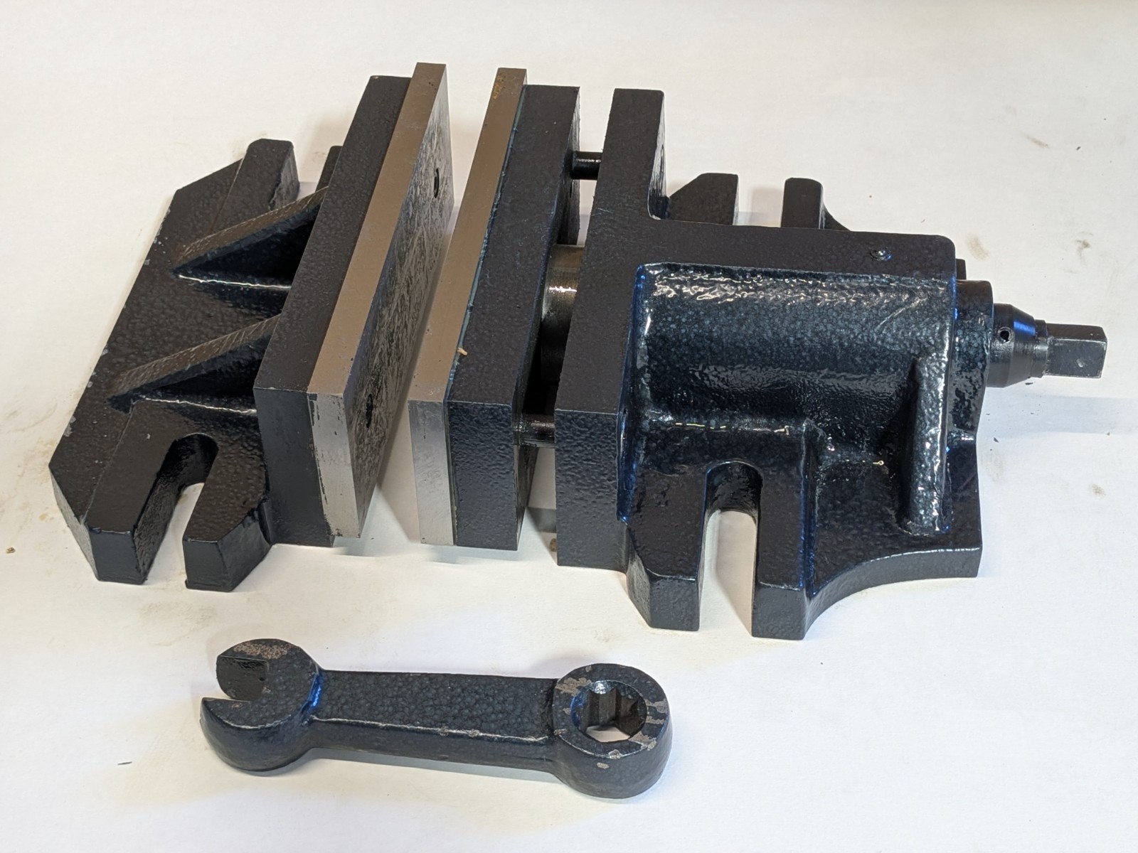 Quick Clamp 2-Piece Milling Machine Vise 8" Jaw Width 2-3/4" Jaw Height