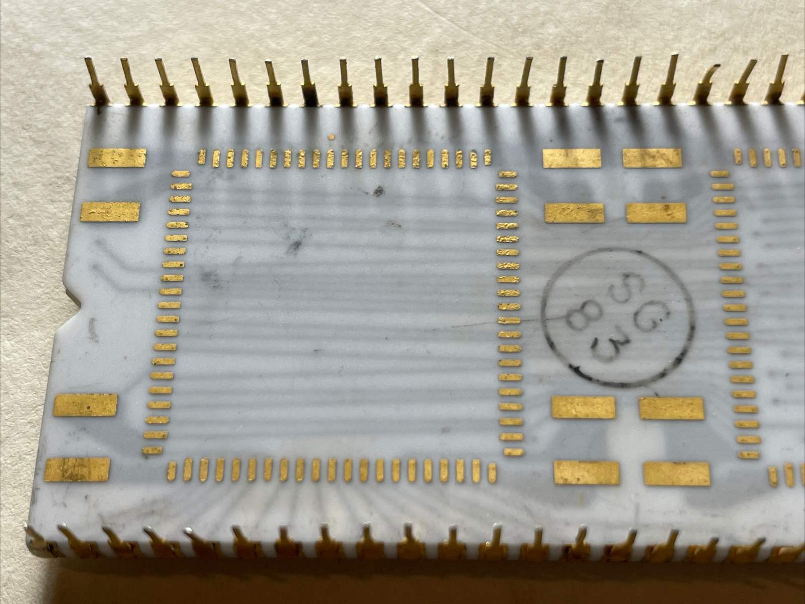 D4-6900 6901 DC334 DC335 DIGITAL EQUIPMENT MICROPROCESSOR WHITE GOLD CHIP