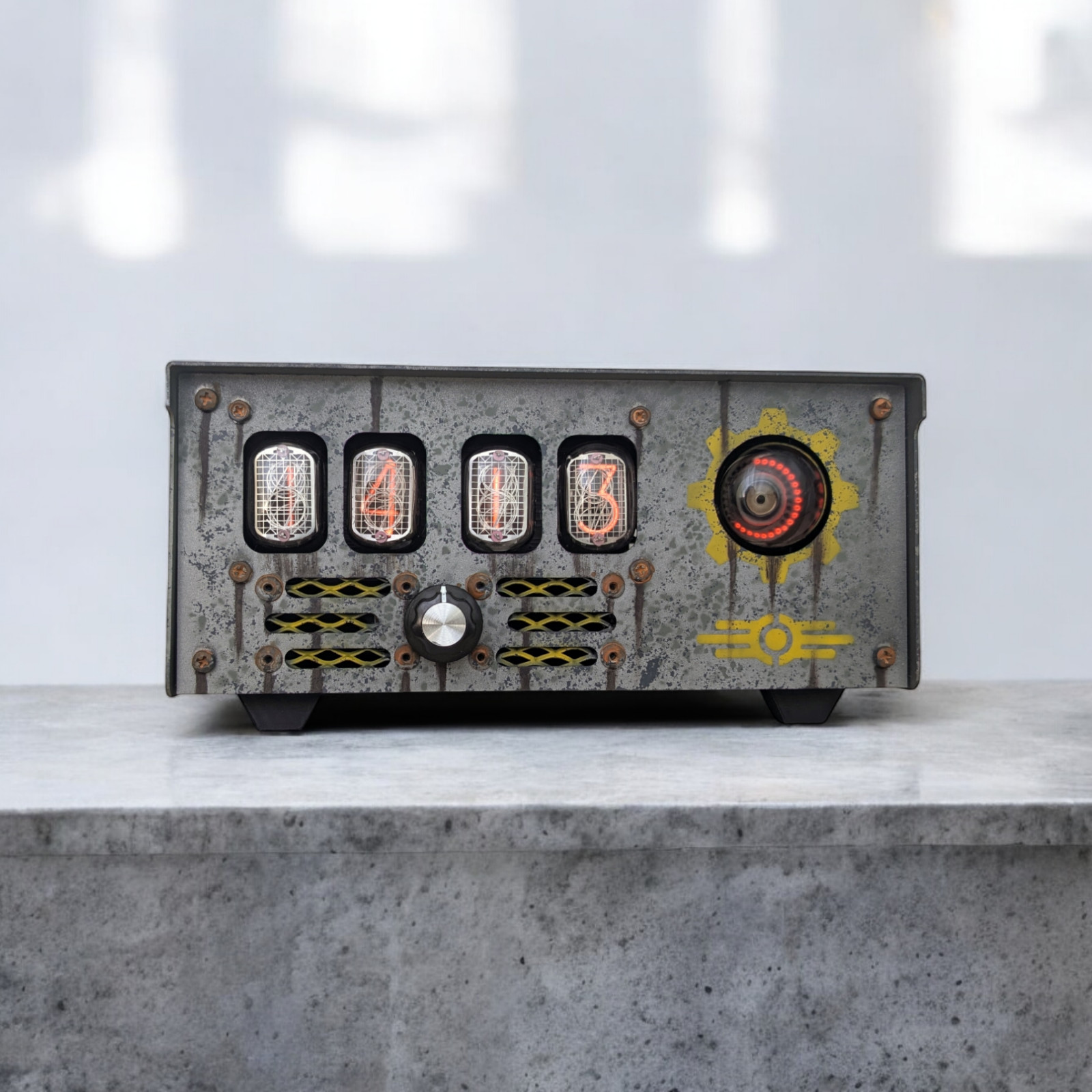 Nixie tube clock with IN-12 tubes and dekatron in metallic case