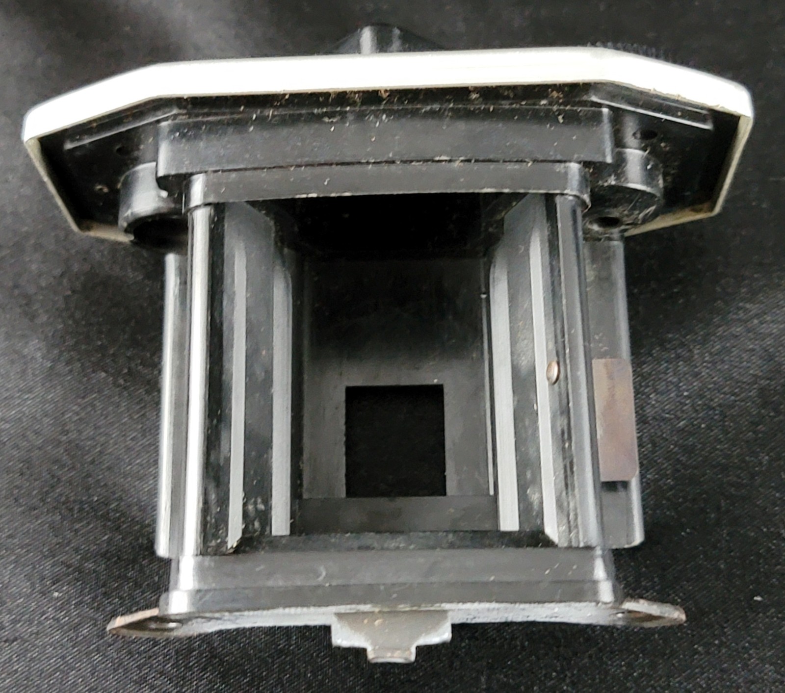 Vintage Eastman Kodak Brownie Reflex Synchro Model Camera Untested 127 Film