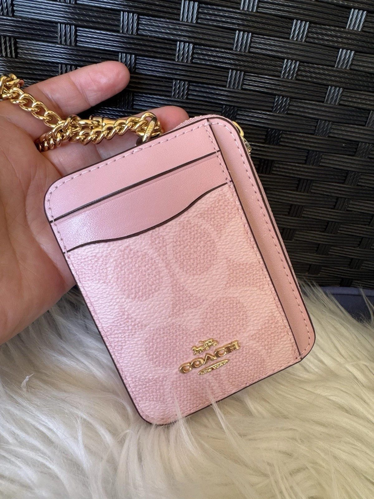 2026 NWT Coach Zip Card Case In Signature Canvas CW883 POWDER PINK