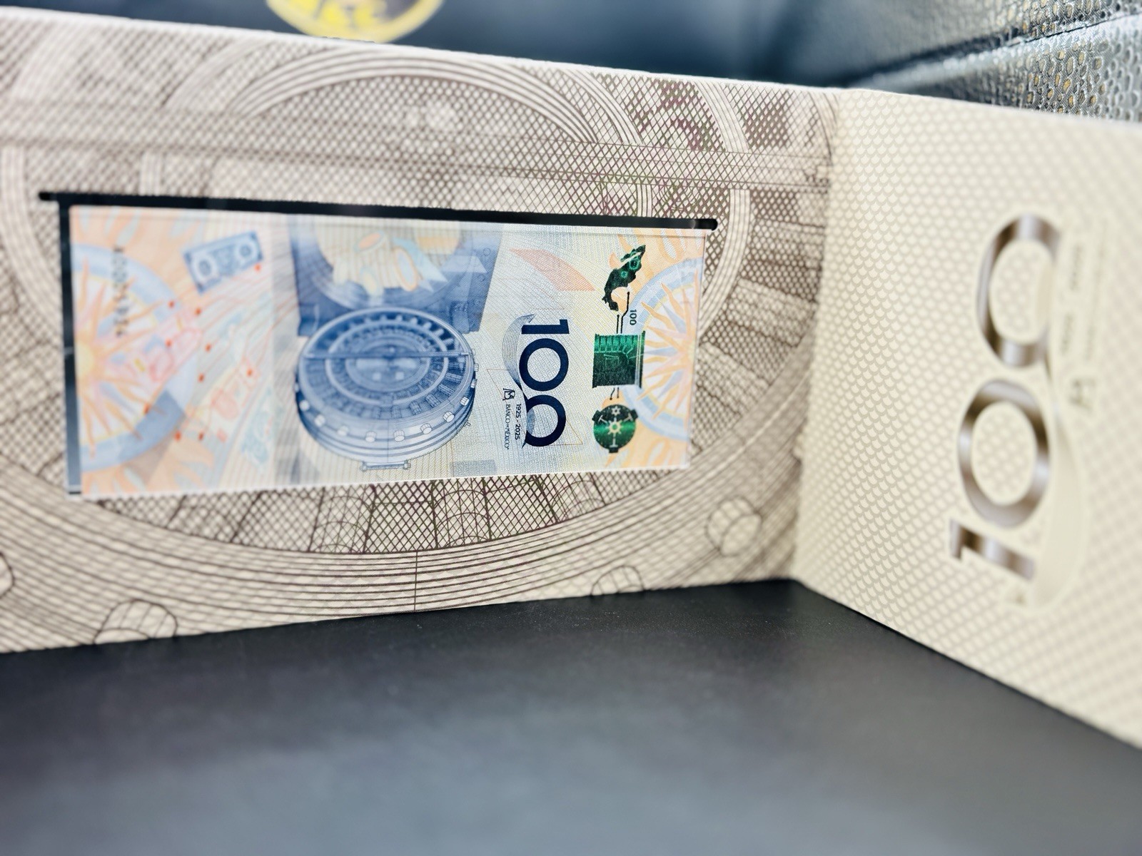 Billete SPECIMEN del 100 Aniversario del Banco de México.