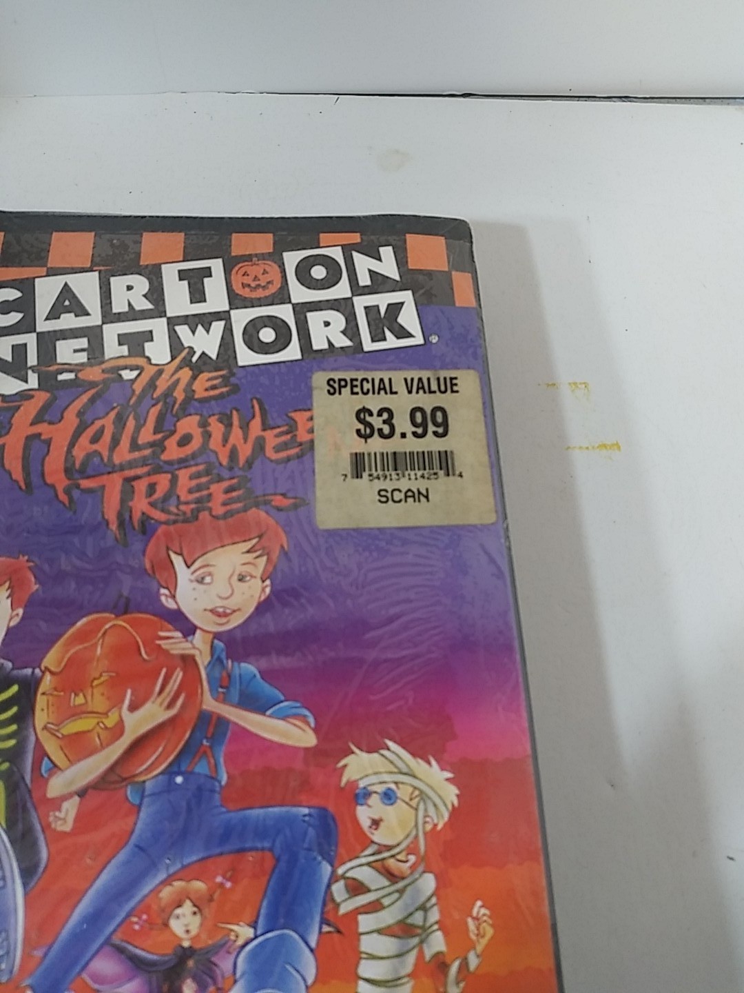 The Halloween Tree VHS 1996 Clam Shell Sealed VHS