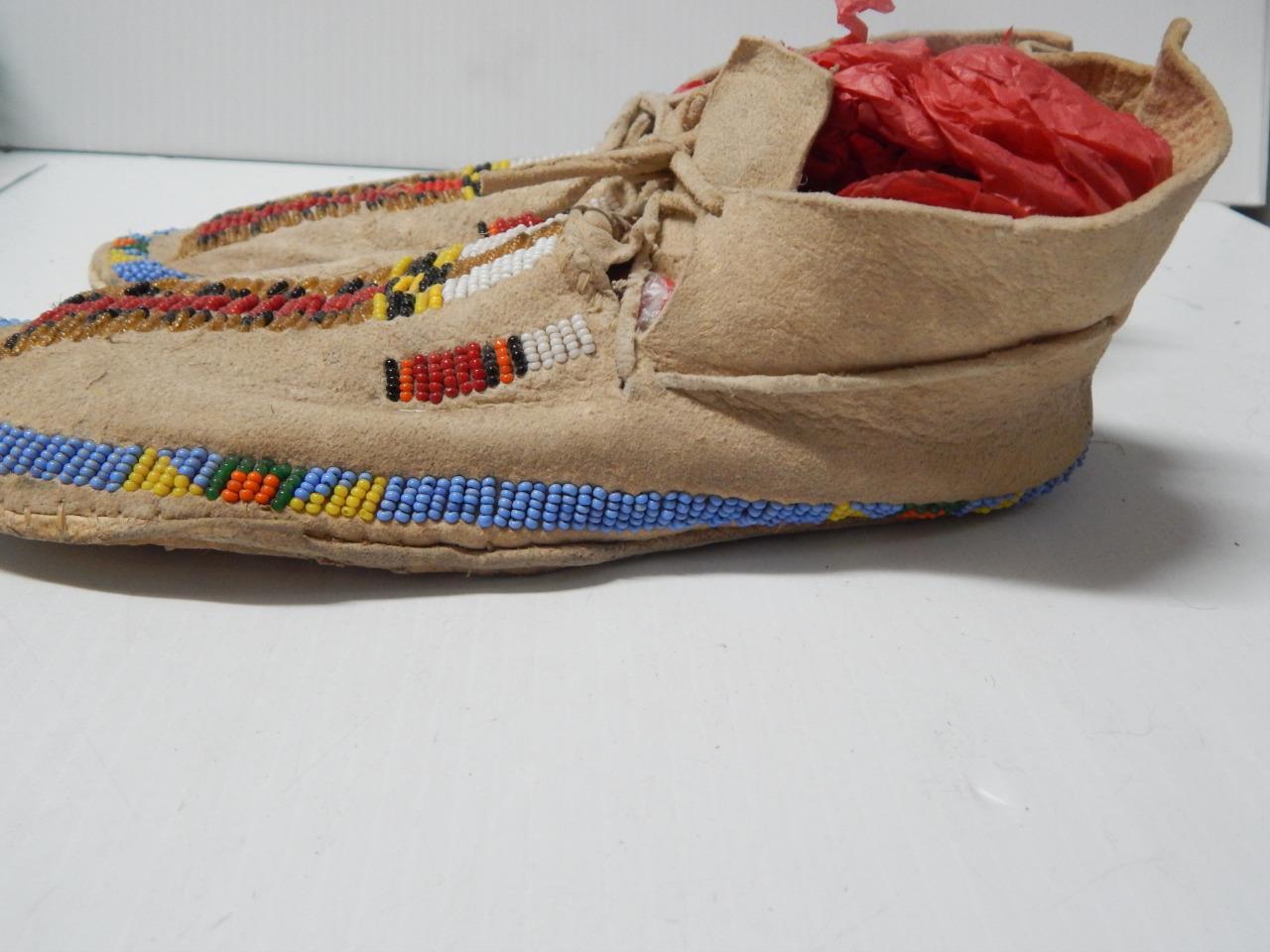 ANTIQUE / VINTAGE ARAPAHO INDIAN BEADED BRAIN TANNED MOCCASINS