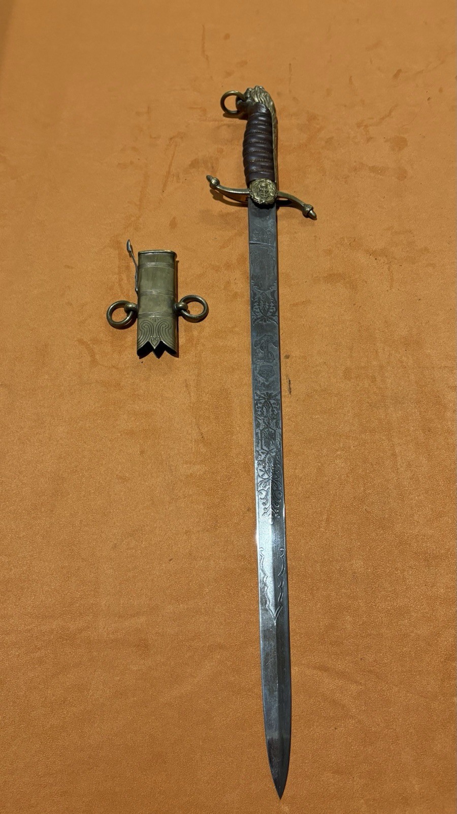 WW1 British Naval Lion Head Engraving Sword