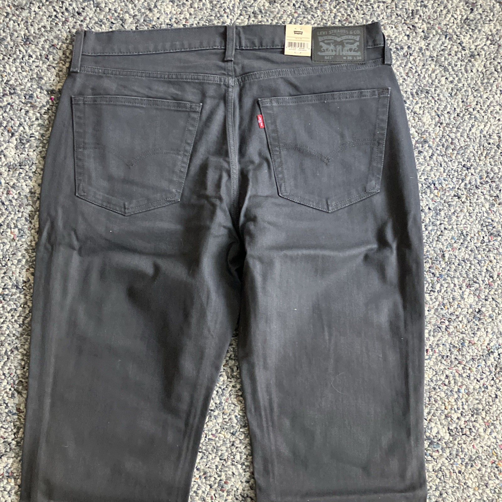 NWT Men’s Levis 541 Athletic Taper Taper Stretch Very Dark Gray Jeans 33”x32”
