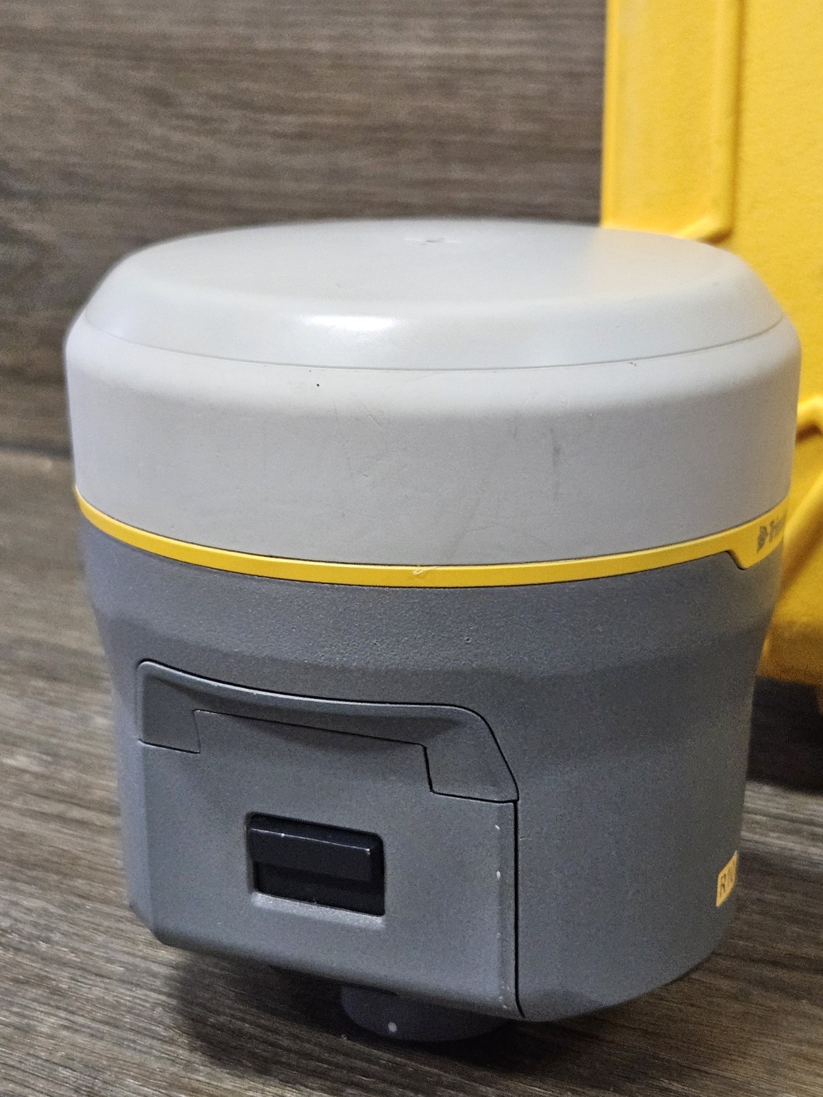 Trimble R10 GPS GNSS Beidou Galileo RTK Receiver Base or Rover 403-470MHz UHF