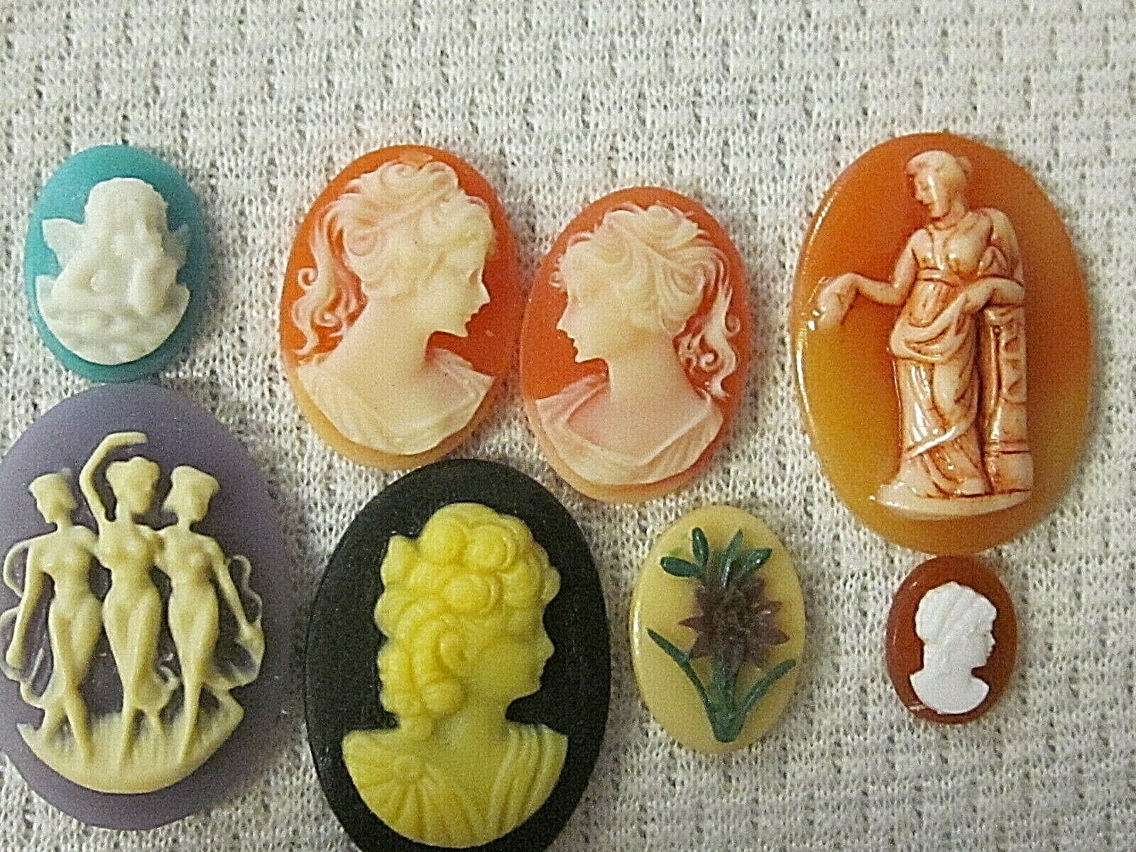 * SALE * VTG 15 CAMEOS 40x30mm HUGE LOT THK JEWELRY RESIN FINDINGS REPAIR CRAFTS