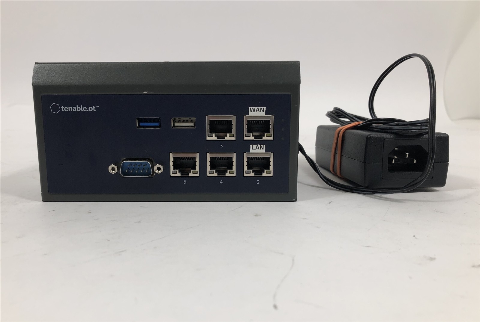 Lanner LEC-6032D-IG1 5-Port Gigabit Ethernet Router w/ pfSense® and AC