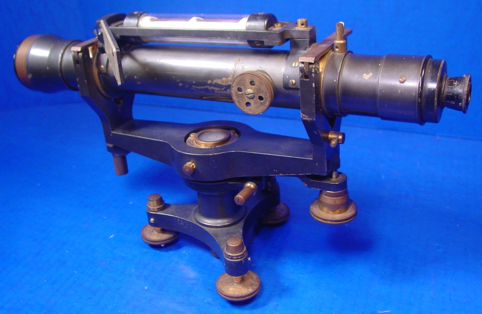 Douglas MacArthur Presentation Precise Level - Otto Fennel Sohne