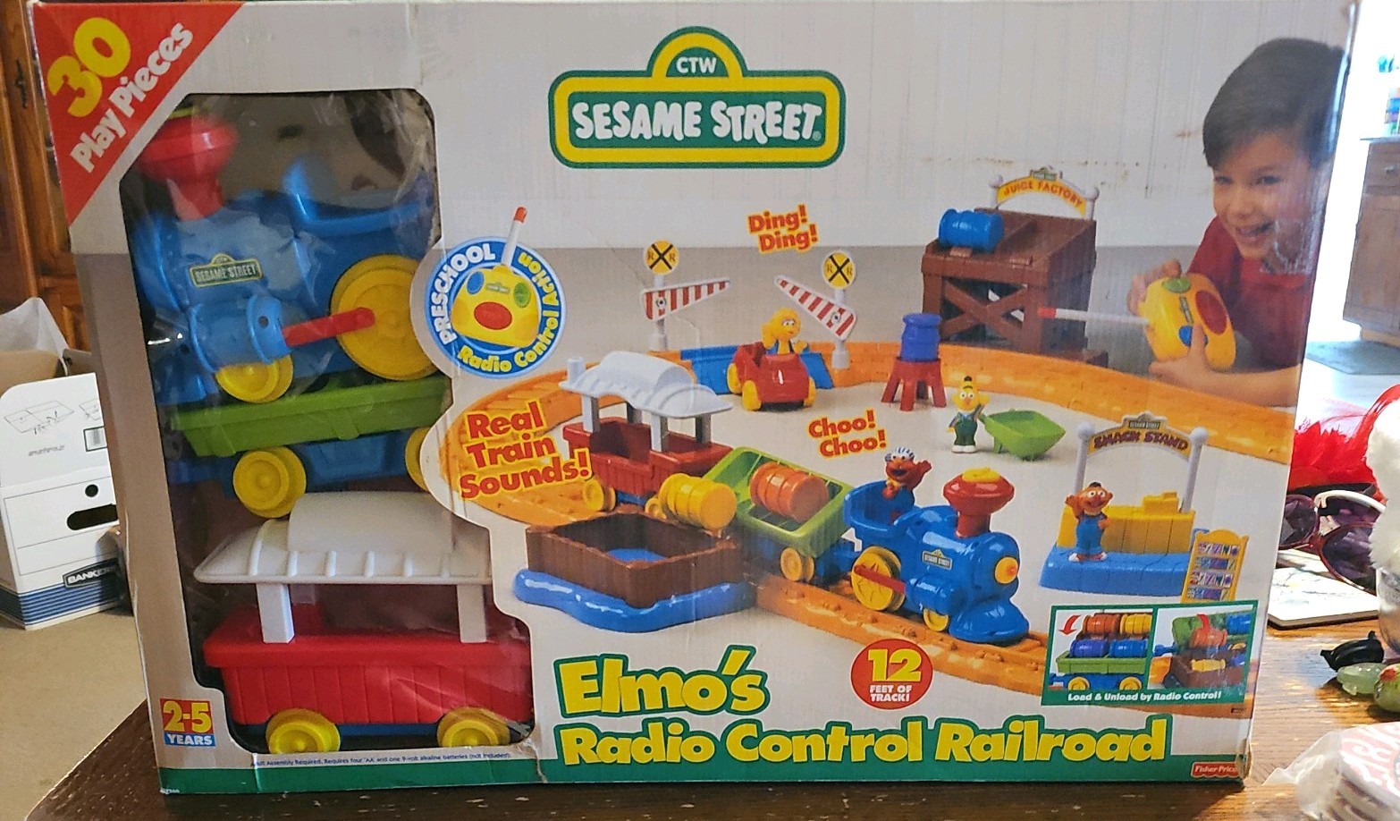 Sesame Street Elmo’s Radio Control Railroad 30 Piece Set