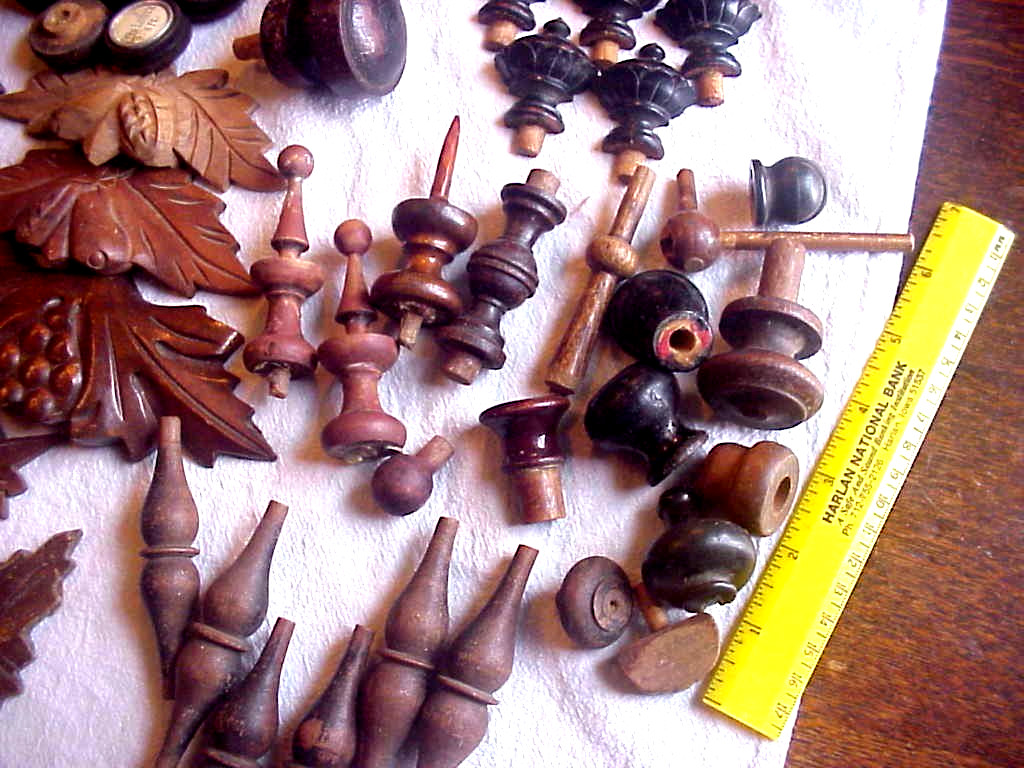 LOT OF 60+ ANTIQUE WOOD DOOR STOPS FINIAL TURNED ARCHECTURE ACCENTS HOME DECOR