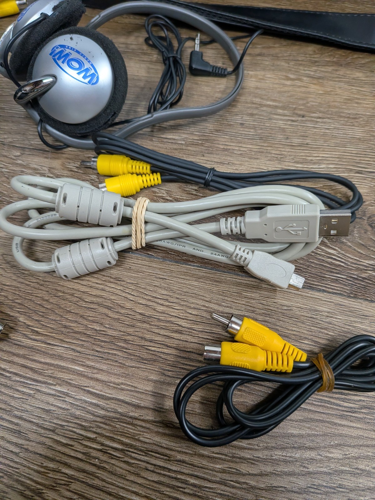 WOW! Magic Sing ED-8000 2005 Tagalog Karaoke Mic in Case with Cables - Tested