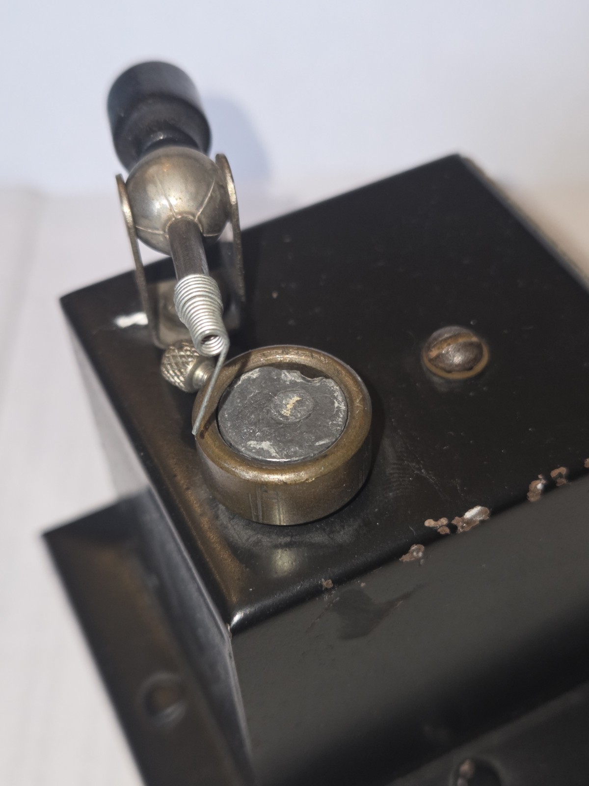 1920s CRYSTAL RADIO Howe Radio Receiver