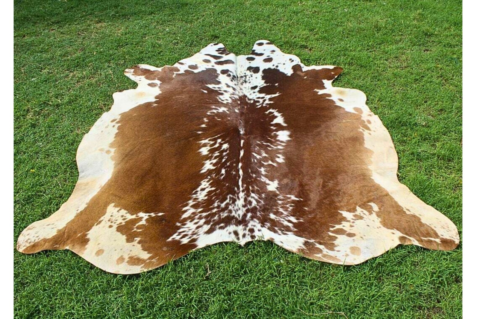 NEW LARGE 100% COWHIDE LEATHER RUGS TRICOLOR COW HIDE SKIN CARPET AREA