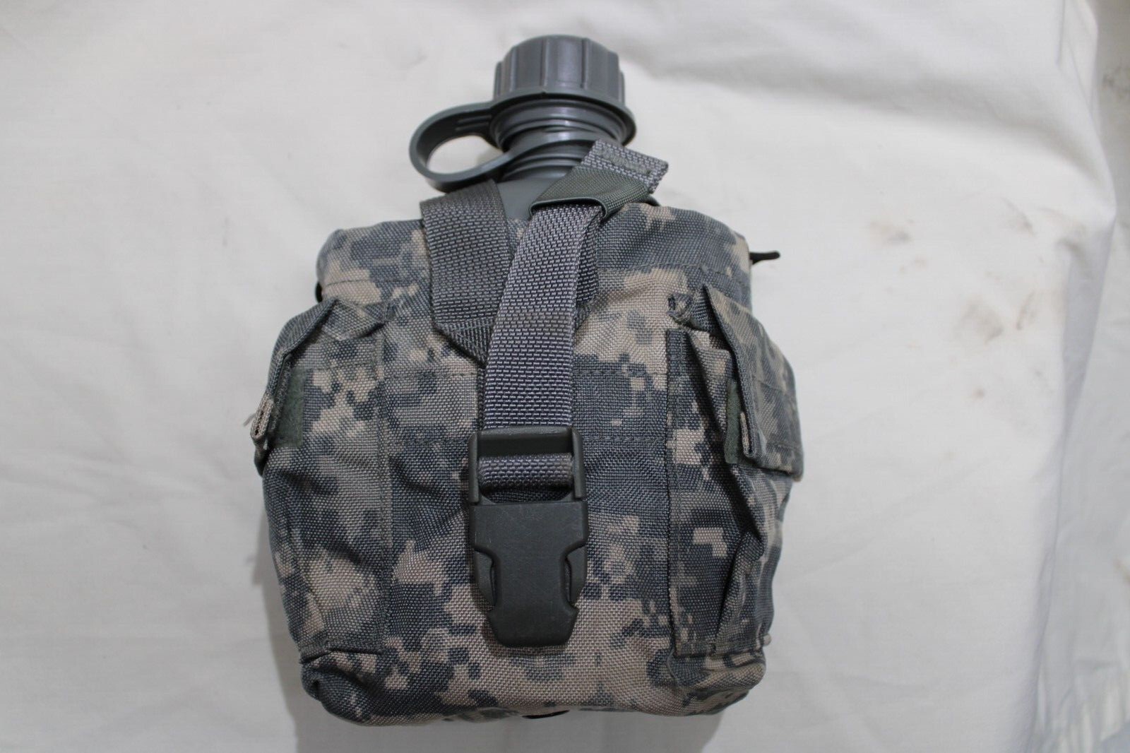 US Military Issue 1QT Canteen MOLLE ACU Pouch Stainless Cup and Cooking Stove