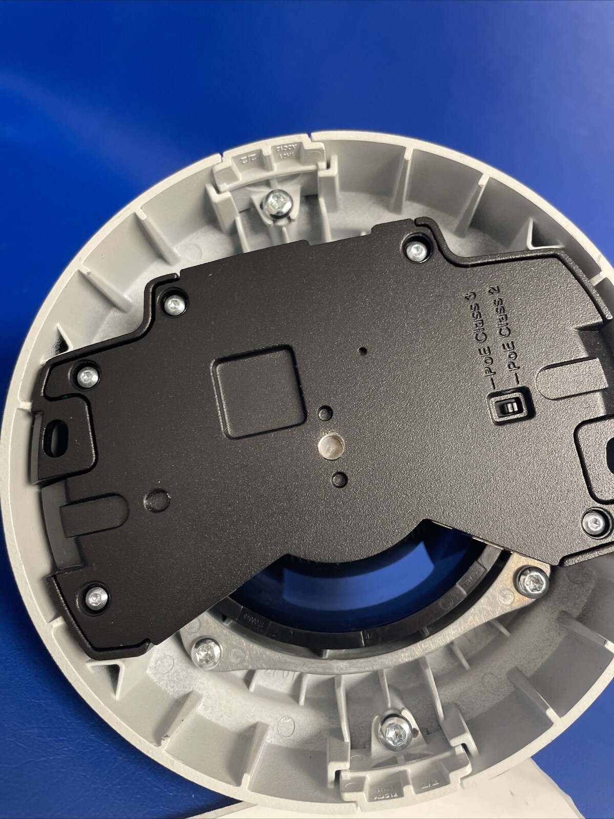 USED Axis P3374-V 720P Network Dome Camera / WORKING