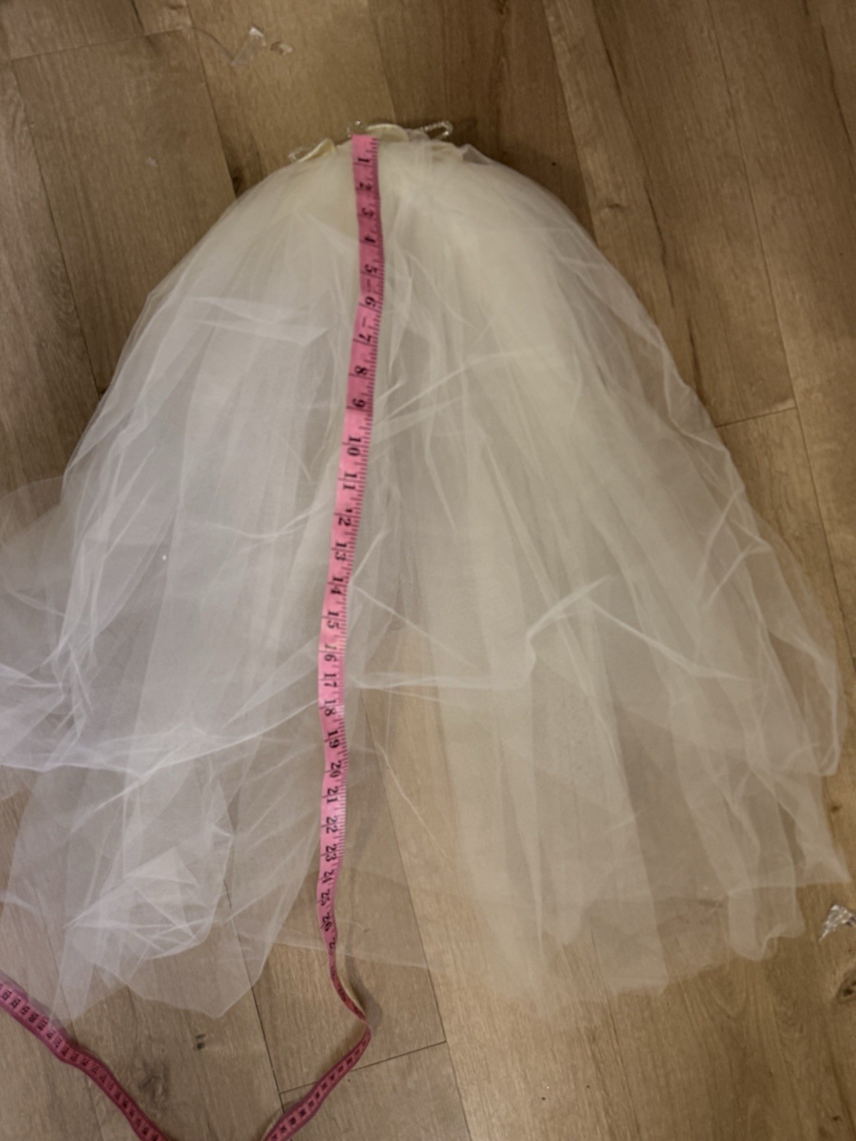 Stunning Crystal Silk Flowers Headpiece Wedding Veil Ivory